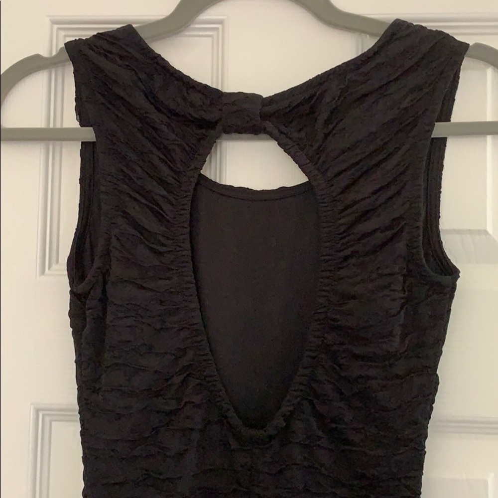 LBD - Picture 2 of 3